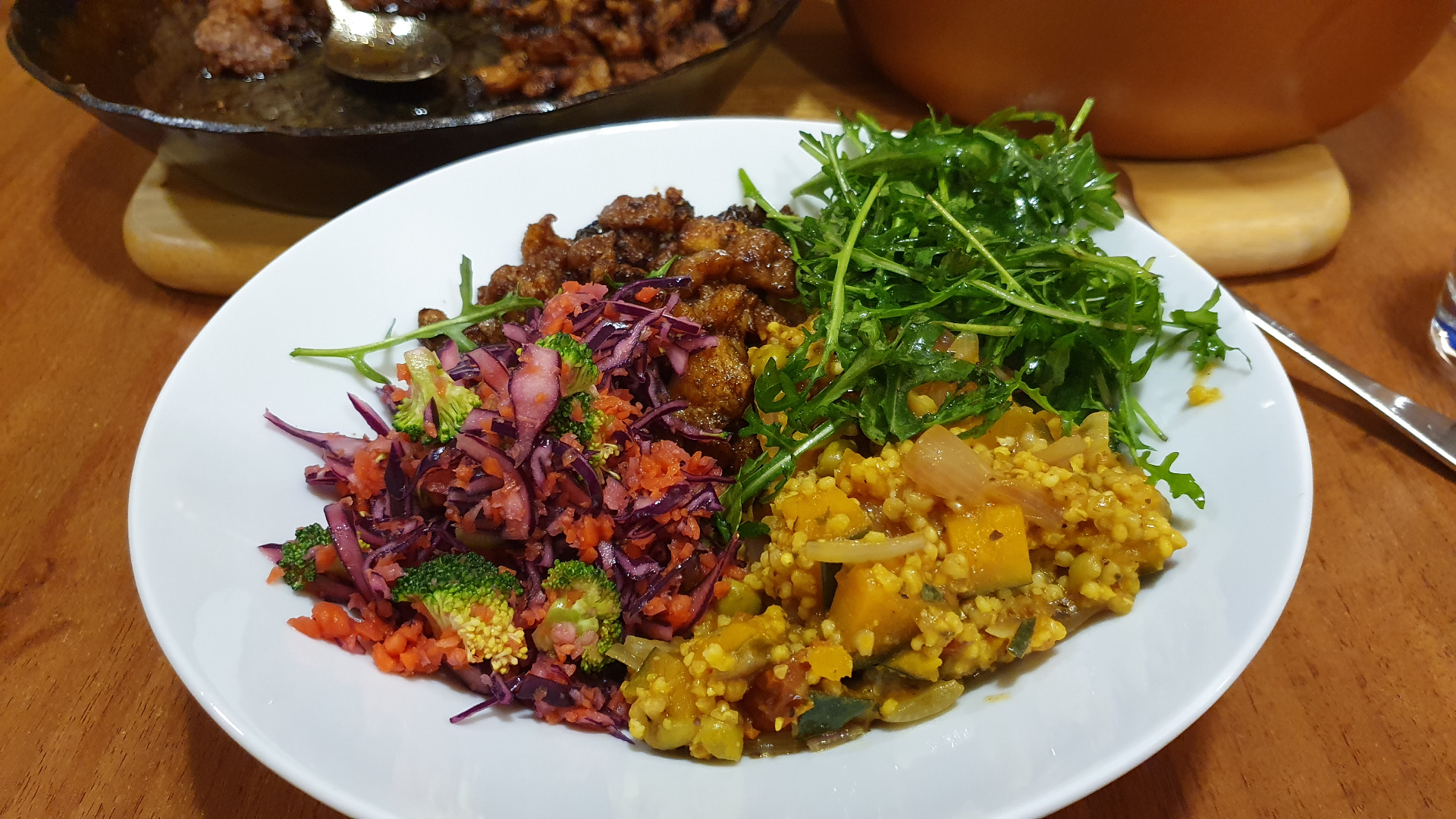 Frische, ausgleichende Mahlzeit